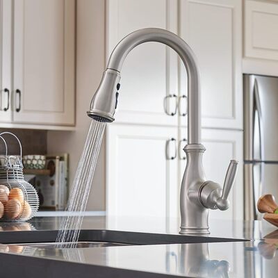 Moen Brantford Spot Resist Stainless One-Handle Pulldown Kitchen Faucet